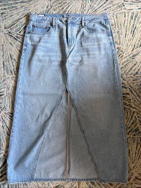 American Eagle Outfitters Light Wash Denim Maxi Skirt with Front Slit